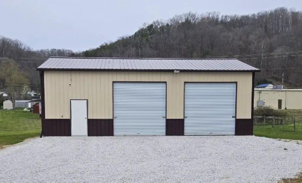 Garage image 1